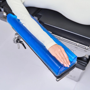 Appui bras gouttière en gel Klinigel™ en situation